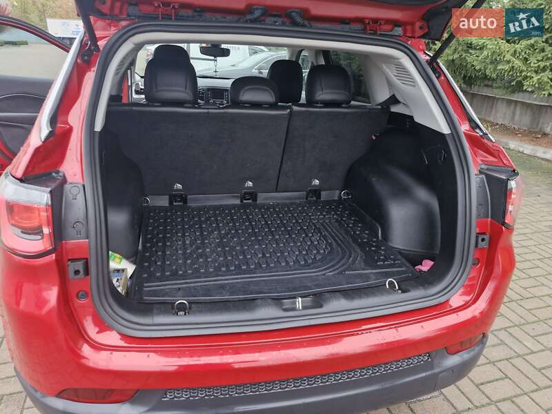 Внедорожник / Кроссовер Jeep Compass 2018 в Киеве