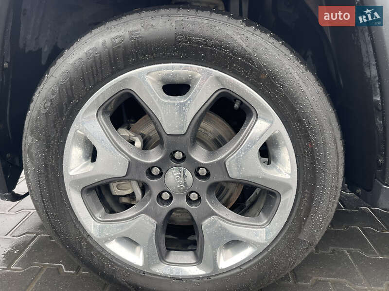 Позашляховик / Кросовер Jeep Compass 2021 в Чернівцях