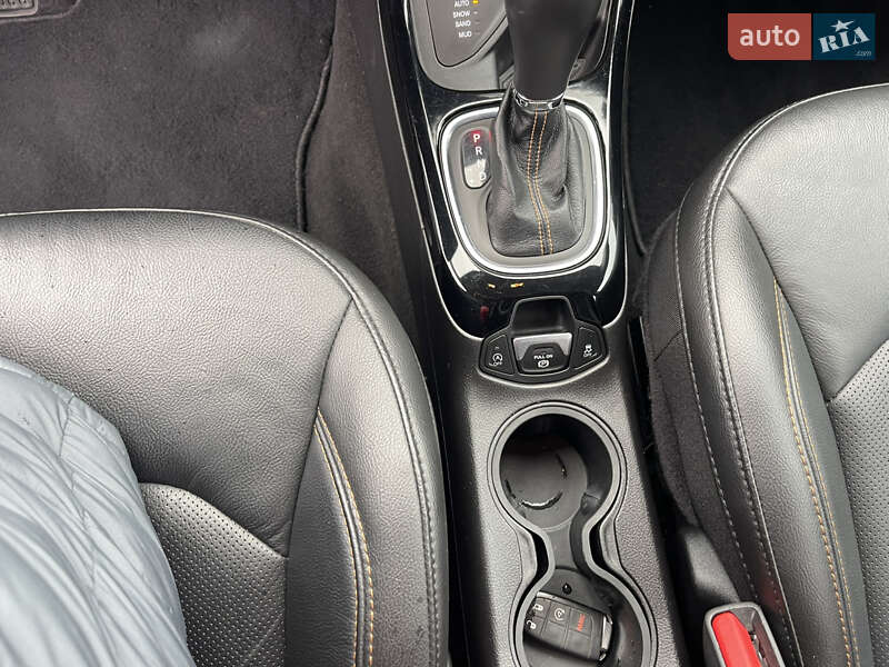 Позашляховик / Кросовер Jeep Compass 2021 в Чернівцях