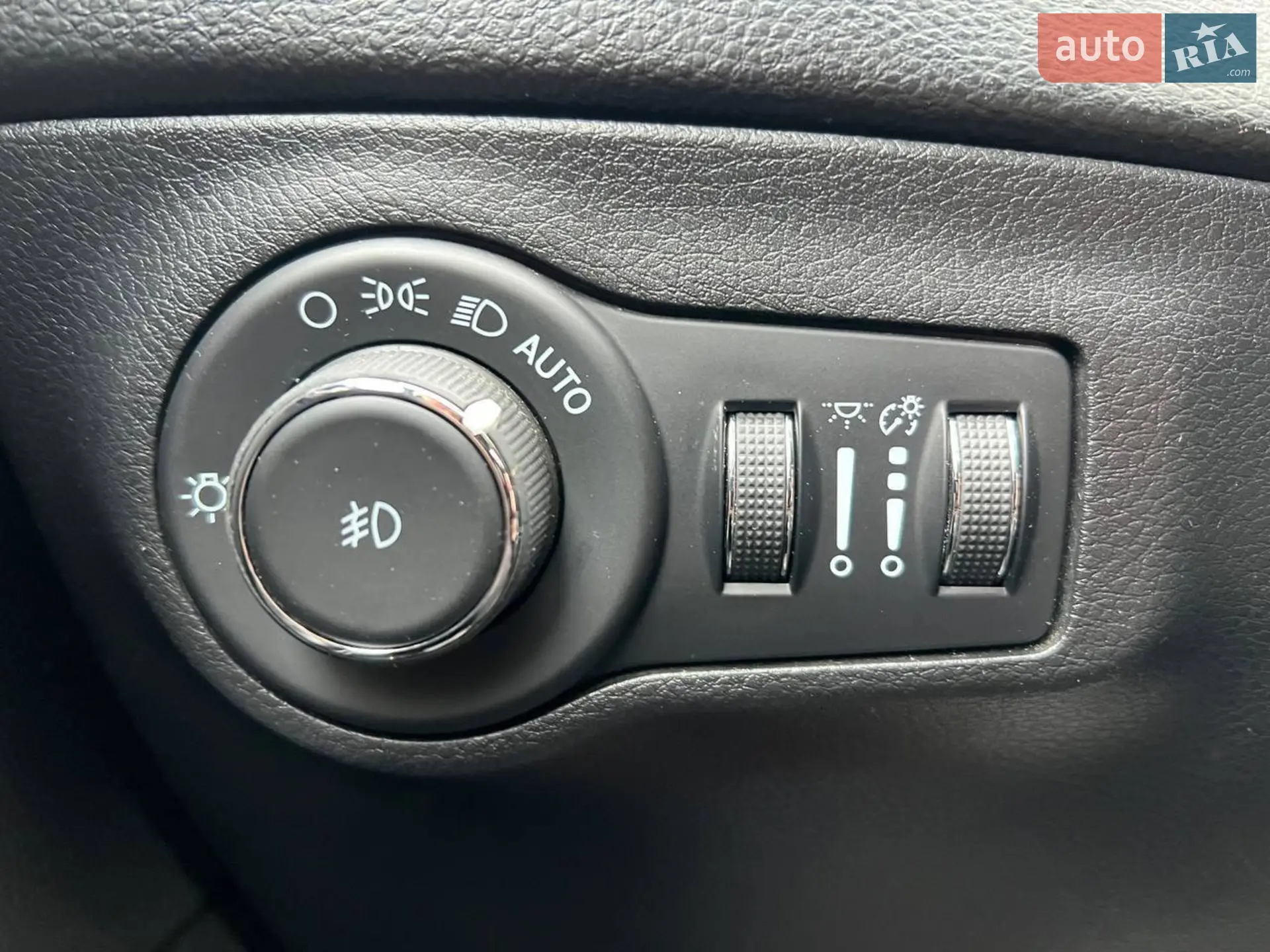2021 Jeep Compass - мініатюра 16