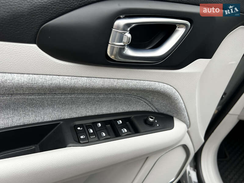 Позашляховик / Кросовер Jeep Compass 2024 в Києві фото 10 Позашляховик / Кросовер Jeep Compass 2024 в Києві