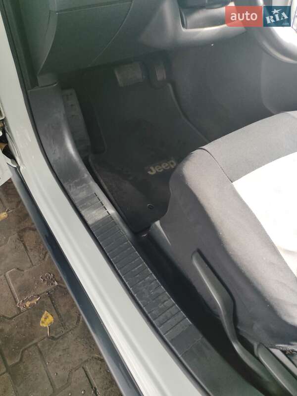 Позашляховик / Кросовер Jeep Compass 2016 в Сумах