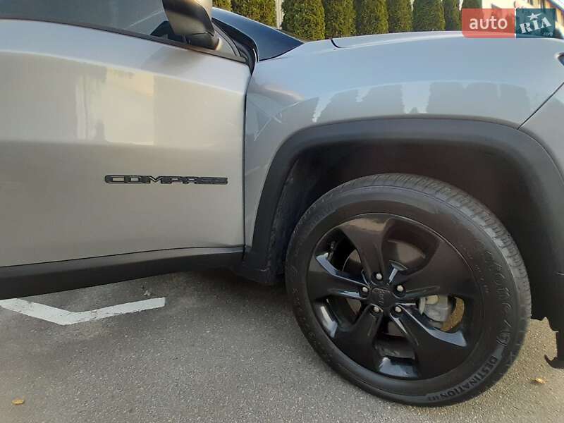 Внедорожник / Кроссовер Jeep Compass 2018 в Киеве