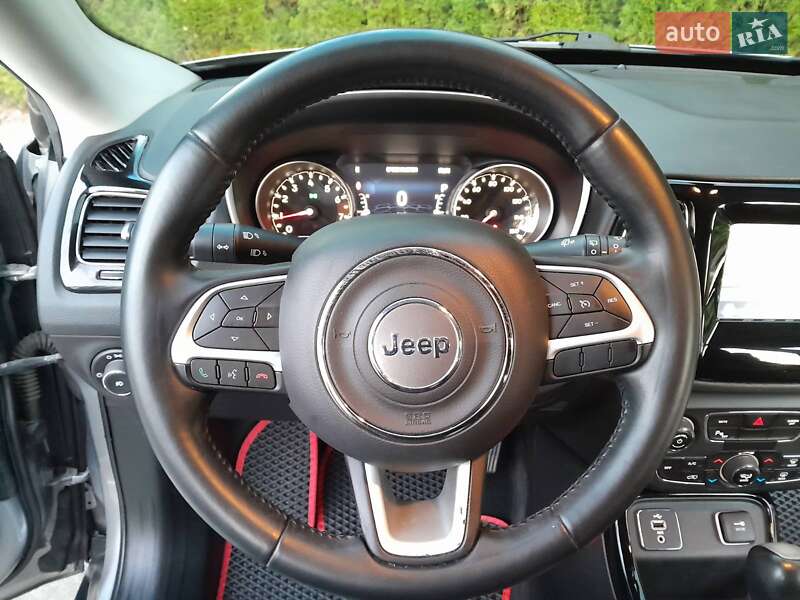 Внедорожник / Кроссовер Jeep Compass 2018 в Киеве