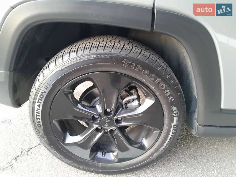 Внедорожник / Кроссовер Jeep Compass 2018 в Киеве