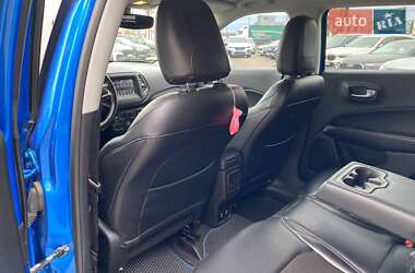 Внедорожник / Кроссовер Jeep Compass 2017 в 