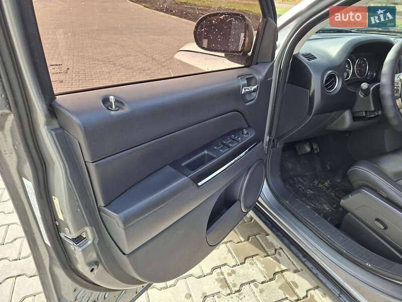 Внедорожник / Кроссовер Jeep Compass 2011 в Врадиевке фото 11 Внедорожник / Кроссовер Jeep Compass 2011 в Врадиевке