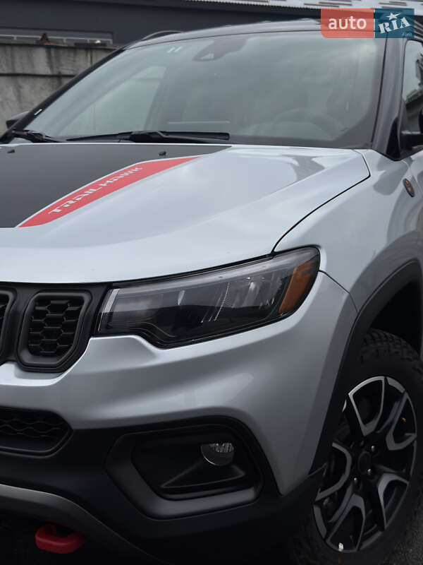 Позашляховик / Кросовер Jeep Compass 2025 в Києві фото 15 Позашляховик / Кросовер Jeep Compass 2025 в Києві