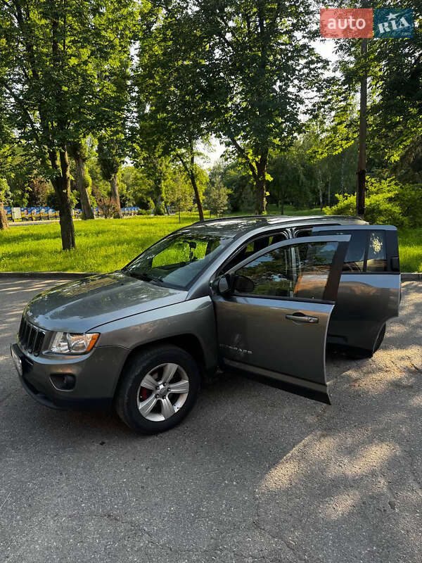 Внедорожник / Кроссовер Jeep Compass 2011 в Кременчуге фото 6 Внедорожник / Кроссовер Jeep Compass 2011 в Кременчуге
