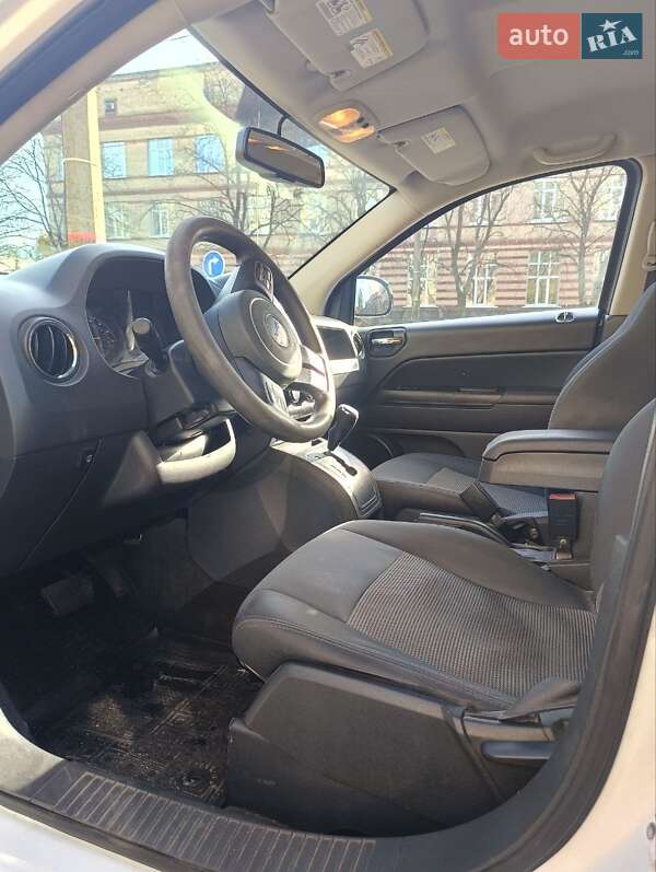 Внедорожник / Кроссовер Jeep Compass 2016 в Киеве