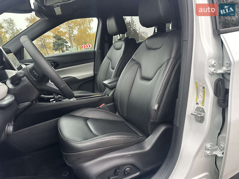 Внедорожник / Кроссовер Jeep Compass 2024 в Первомайске