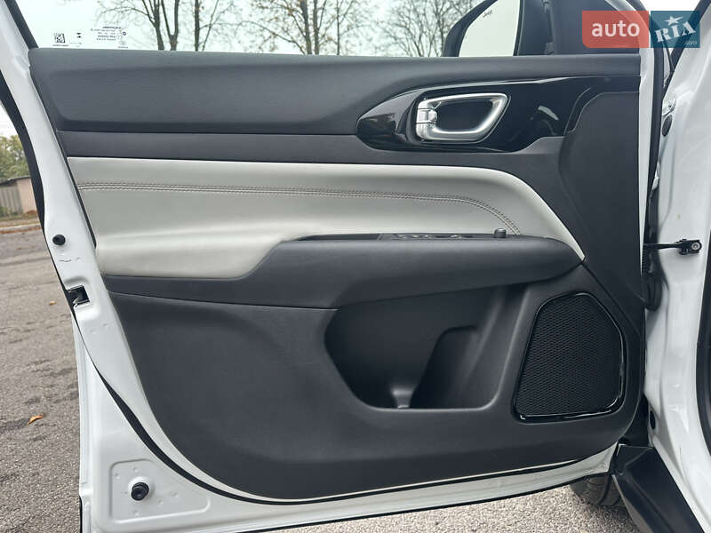 Внедорожник / Кроссовер Jeep Compass 2024 в Первомайске