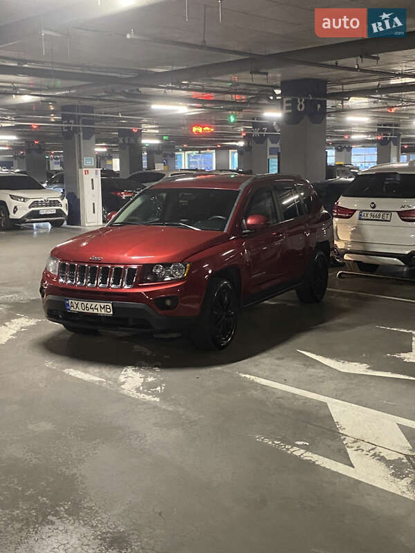 Внедорожник / Кроссовер Jeep Compass 2013 в Харькове