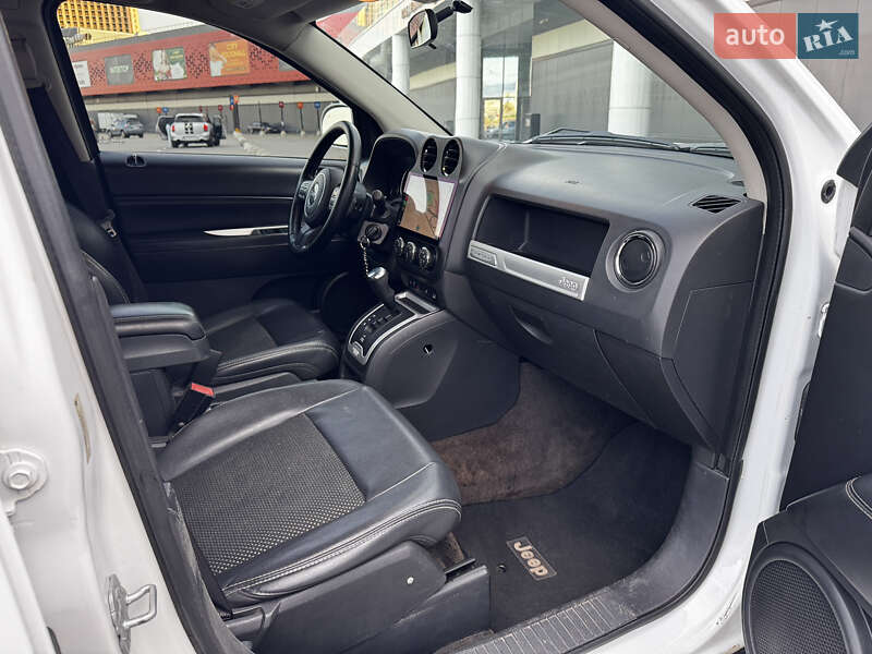 Позашляховик / Кросовер Jeep Compass 2013 в Києві