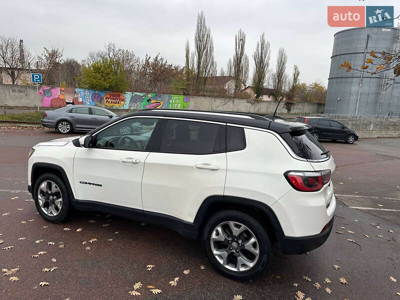 Внедорожник / Кроссовер Jeep Compass 2018 в Киеве