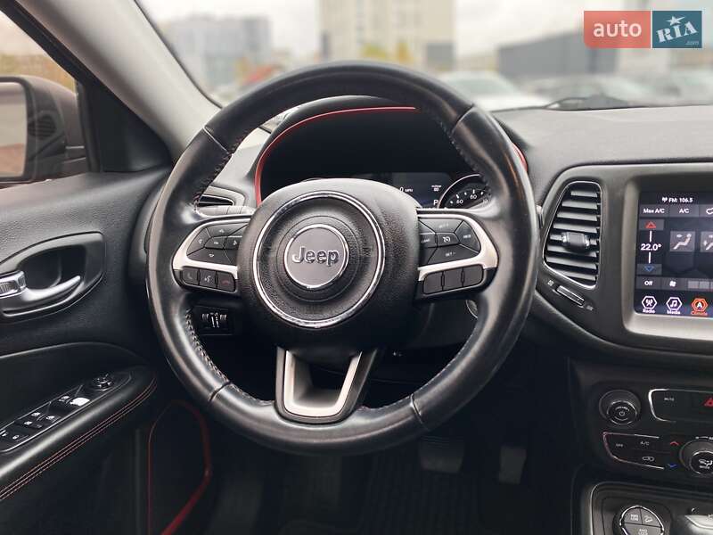 Внедорожник / Кроссовер Jeep Compass 2020 в Киеве