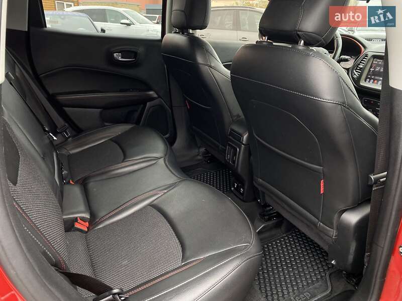 Внедорожник / Кроссовер Jeep Compass 2020 в Киеве