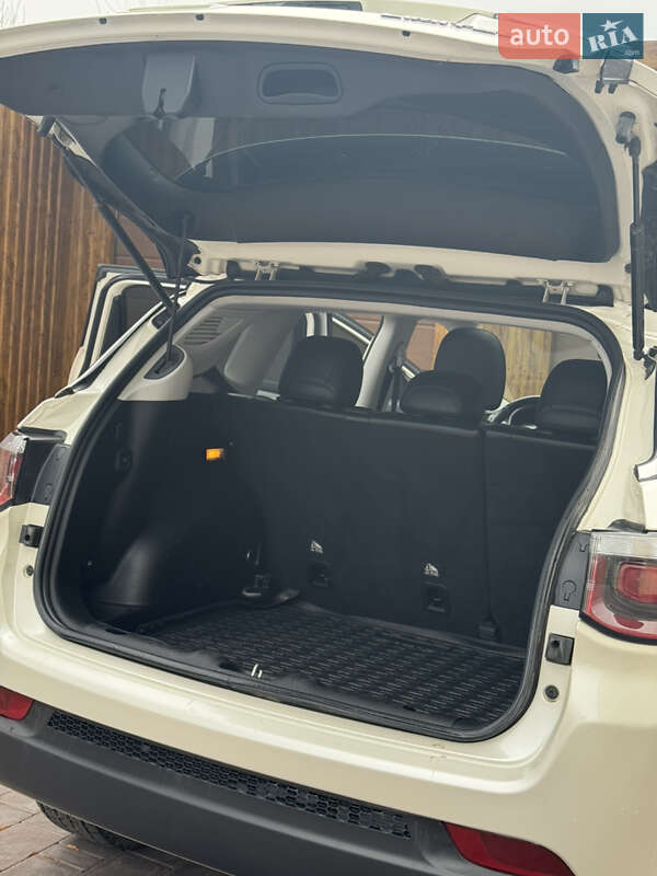 Внедорожник / Кроссовер Jeep Compass 2018 в Тернополе