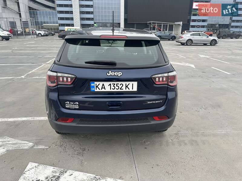 Внедорожник / Кроссовер Jeep Compass 2018 в Киеве