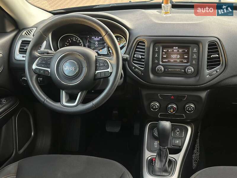 Внедорожник / Кроссовер Jeep Compass 2018 в Киеве