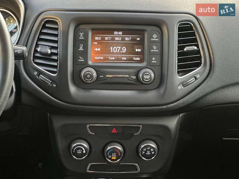 Внедорожник / Кроссовер Jeep Compass 2018 в Киеве