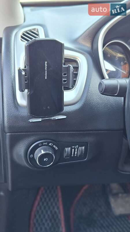 Внедорожник / Кроссовер Jeep Compass 2017 в Старом Самборе фото 21 Внедорожник / Кроссовер Jeep Compass 2017 в Старом Самборе