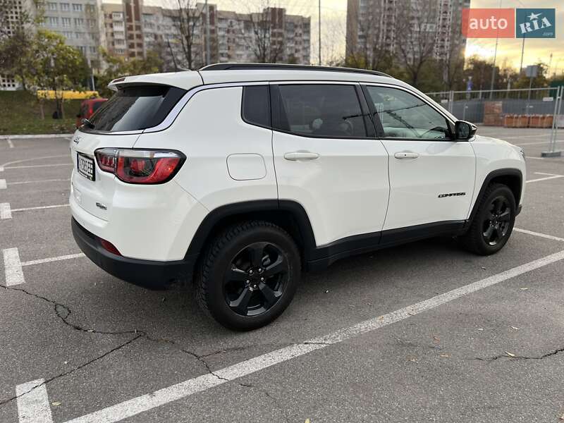 Внедорожник / Кроссовер Jeep Compass 2020 в Киеве