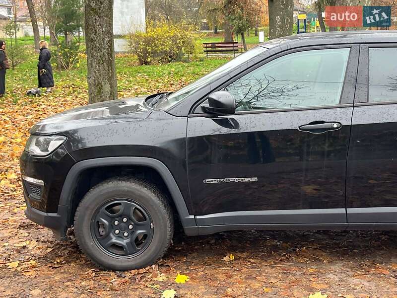 Внедорожник / Кроссовер Jeep Compass 2017 в Киеве фото 14 Внедорожник / Кроссовер Jeep Compass 2017 в Киеве