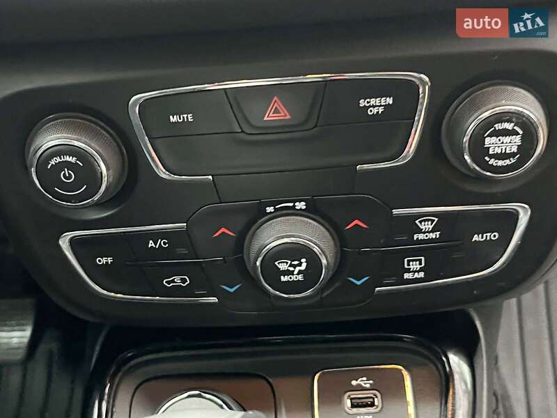 Позашляховик / Кросовер Jeep Compass 2017 в Києві фото 20 Позашляховик / Кросовер Jeep Compass 2017 в Києві
