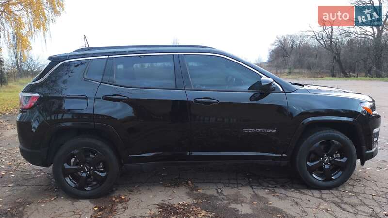 Внедорожник / Кроссовер Jeep Compass 2018 в Тростянце