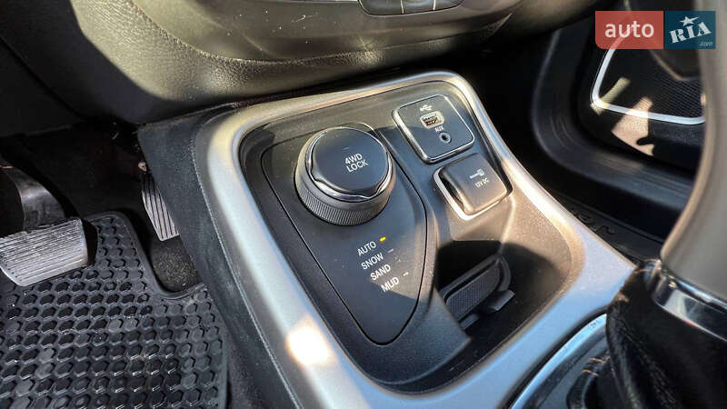 Внедорожник / Кроссовер Jeep Compass 2017 в Ивано-Франковске фото 14 Внедорожник / Кроссовер Jeep Compass 2017 в Ивано-Франковске
