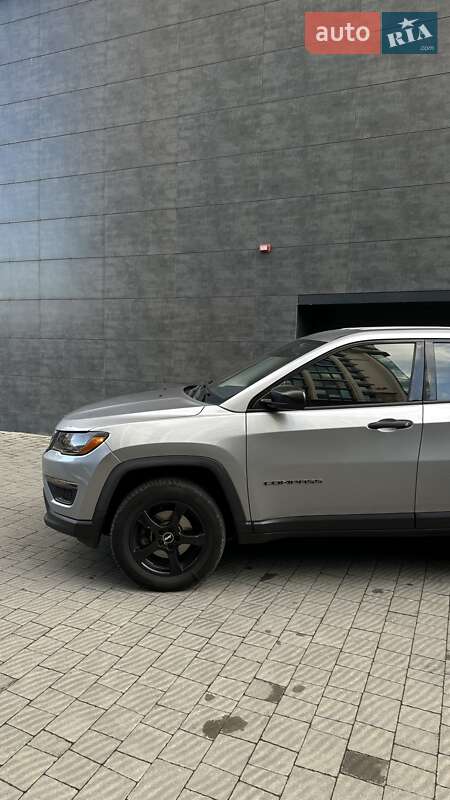 Внедорожник / Кроссовер Jeep Compass 2017 в Ивано-Франковске фото 5 Внедорожник / Кроссовер Jeep Compass 2017 в Ивано-Франковске