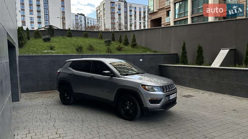 Внедорожник / Кроссовер Jeep Compass 2017 в Ивано-Франковске фото 9 Внедорожник / Кроссовер Jeep Compass 2017 в Ивано-Франковске