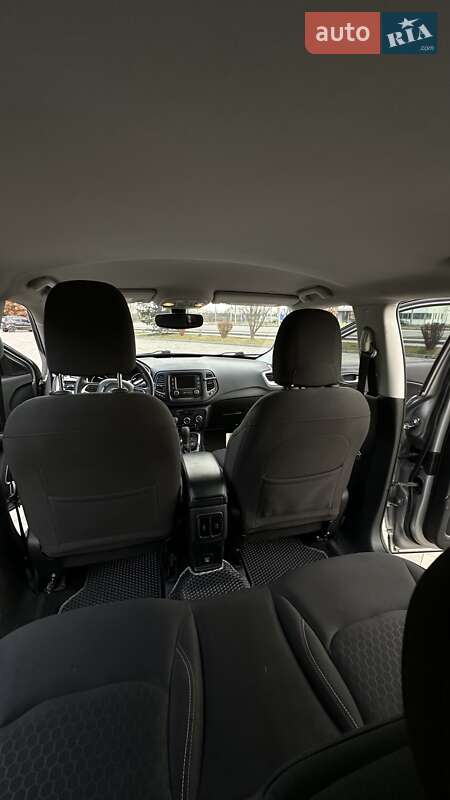 Внедорожник / Кроссовер Jeep Compass 2017 в Ивано-Франковске фото 21 Внедорожник / Кроссовер Jeep Compass 2017 в Ивано-Франковске