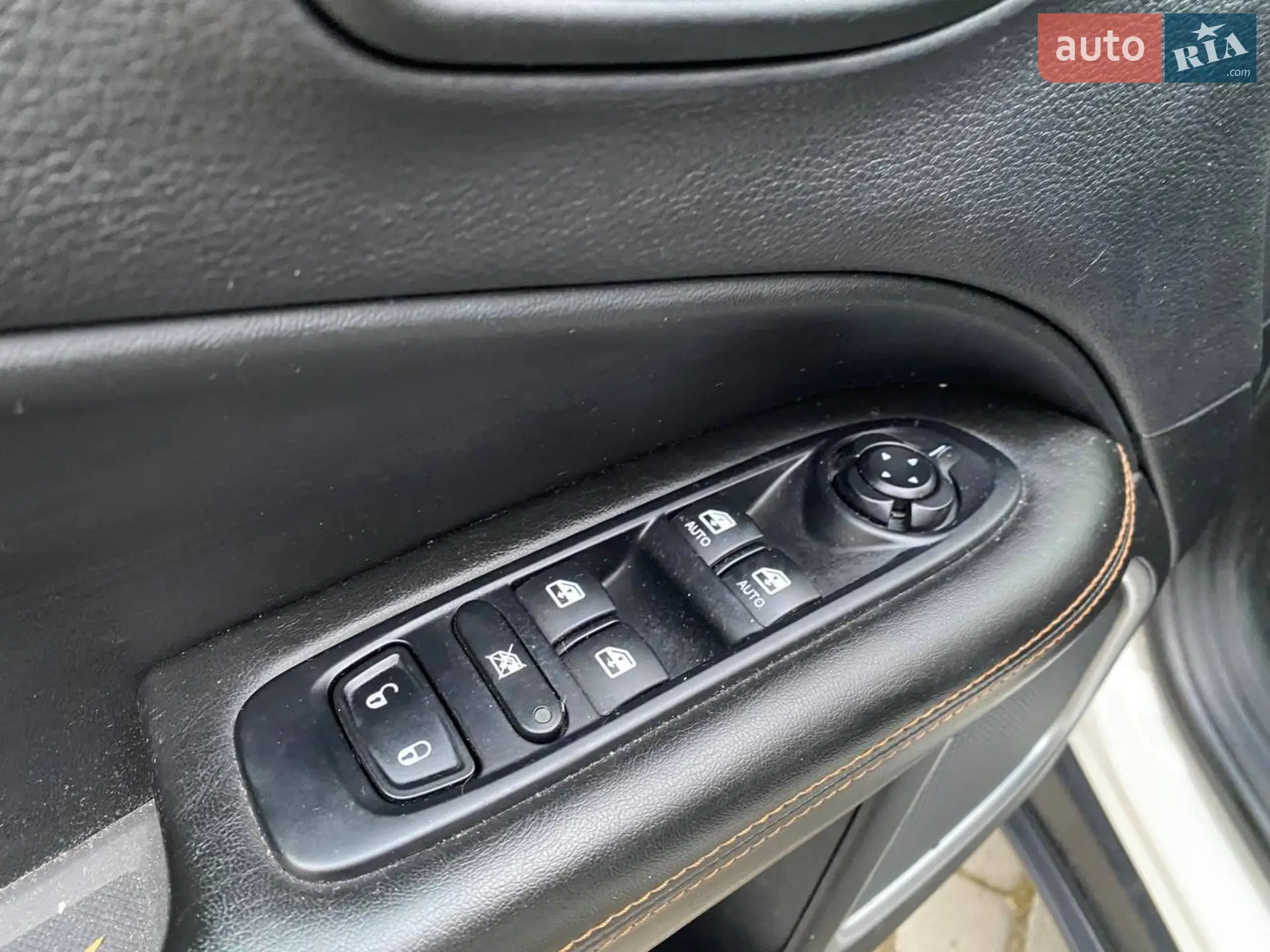 2018 Jeep Compass - мініатюра 12