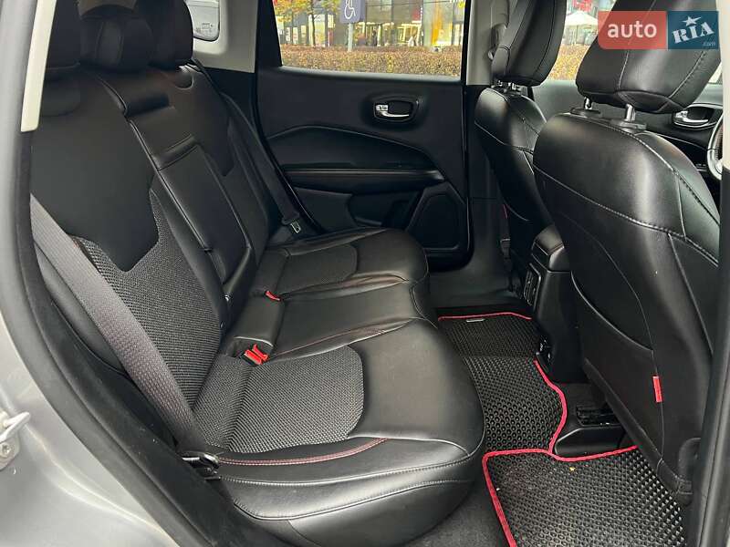 Позашляховик / Кросовер Jeep Compass 2019 в Києві фото 11 Позашляховик / Кросовер Jeep Compass 2019 в Києві