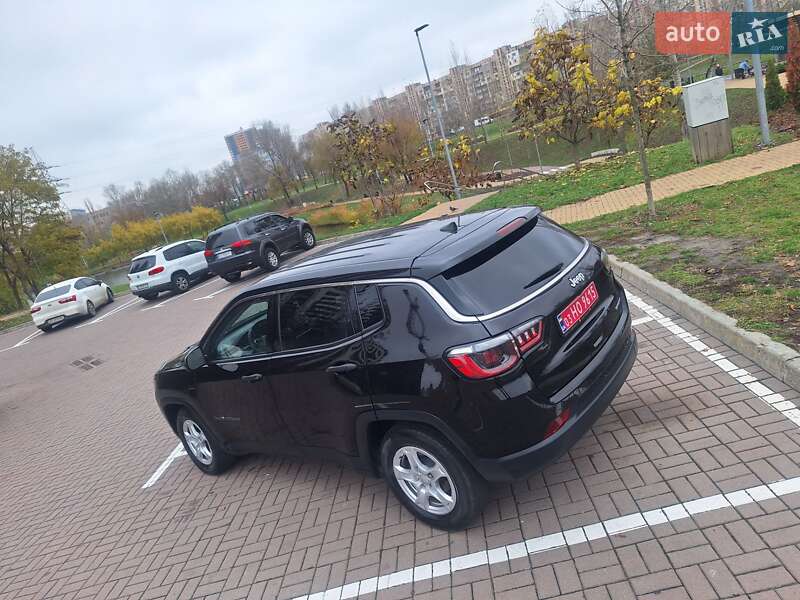 Позашляховик / Кросовер Jeep Compass 2022 в Києві фото 12 Позашляховик / Кросовер Jeep Compass 2022 в Києві