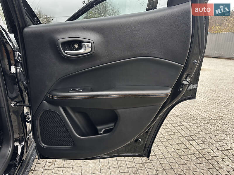 Внедорожник / Кроссовер Jeep Compass 2020 в Полтаве фото 42 Внедорожник / Кроссовер Jeep Compass 2020 в Полтаве