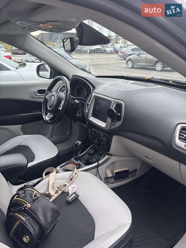 Внедорожник / Кроссовер Jeep Compass 2017 в Каменец-Подольском фото 7 Внедорожник / Кроссовер Jeep Compass 2017 в Каменец-Подольском