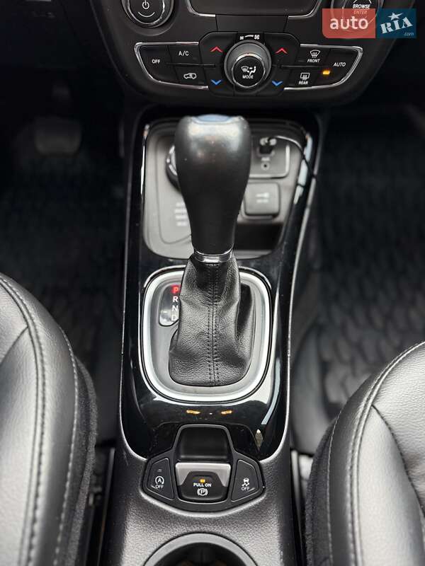 Внедорожник / Кроссовер Jeep Compass 2020 в Киеве