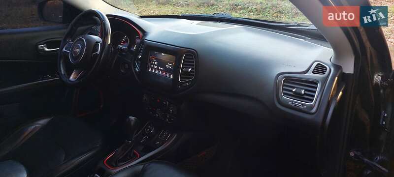 Позашляховик / Кросовер Jeep Compass 2017 в Дубні фото 25 Позашляховик / Кросовер Jeep Compass 2017 в Дубні