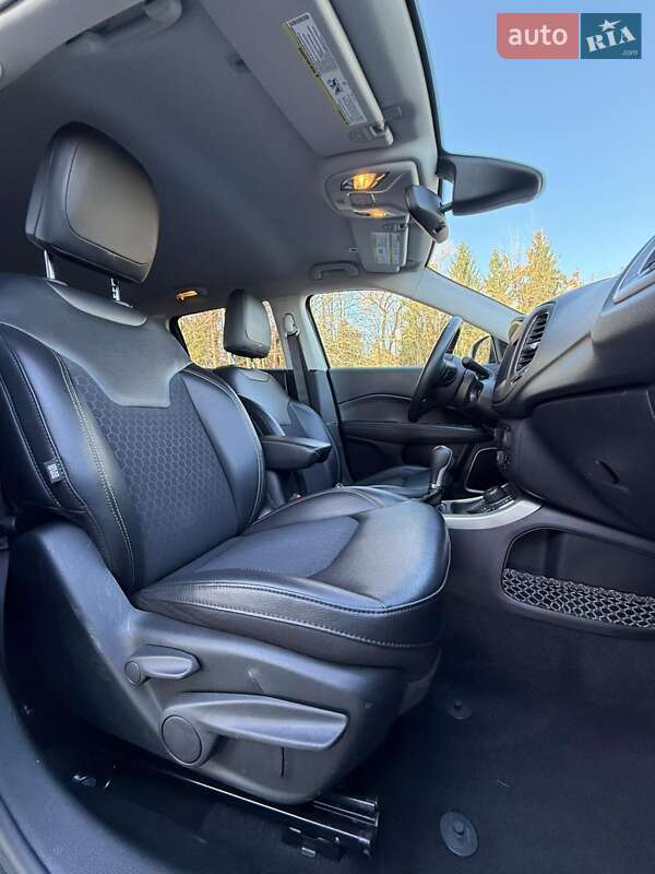 Позашляховик / Кросовер Jeep Compass 2019 в Старому Самборі фото 18 Позашляховик / Кросовер Jeep Compass 2019 в Старому Самборі