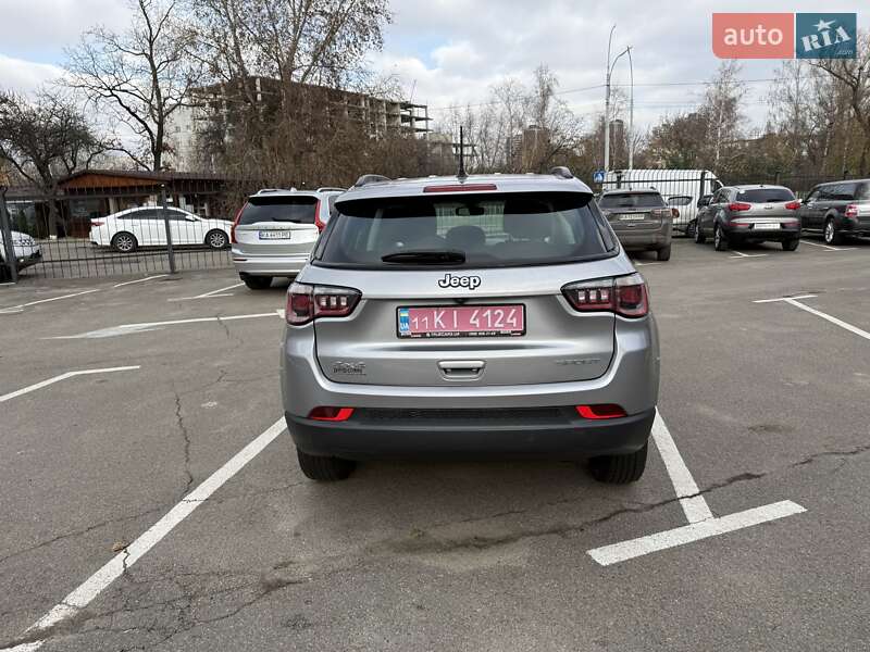 Внедорожник / Кроссовер Jeep Compass 2018 в Киеве