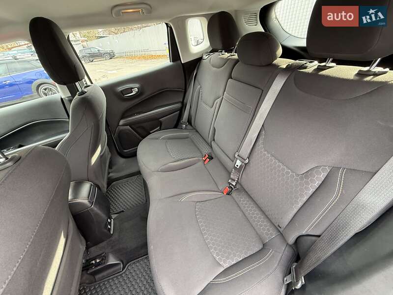 Внедорожник / Кроссовер Jeep Compass 2018 в Киеве