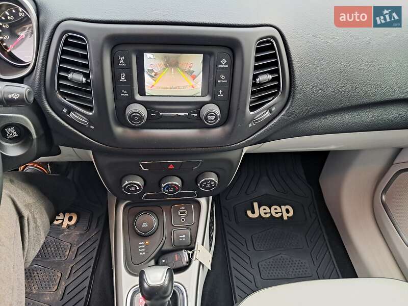 Позашляховик / Кросовер Jeep Compass 2018 в Черкасах фото 13 Позашляховик / Кросовер Jeep Compass 2018 в Черкасах