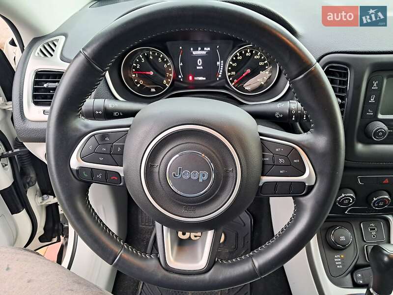 Позашляховик / Кросовер Jeep Compass 2018 в Черкасах фото 14 Позашляховик / Кросовер Jeep Compass 2018 в Черкасах