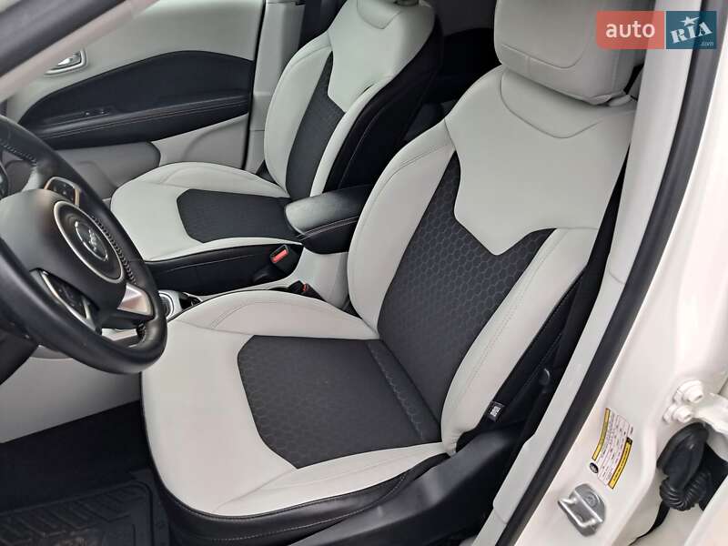 Позашляховик / Кросовер Jeep Compass 2018 в Черкасах фото 15 Позашляховик / Кросовер Jeep Compass 2018 в Черкасах