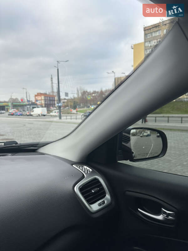 Позашляховик / Кросовер Jeep Compass 2018 в Дніпрі