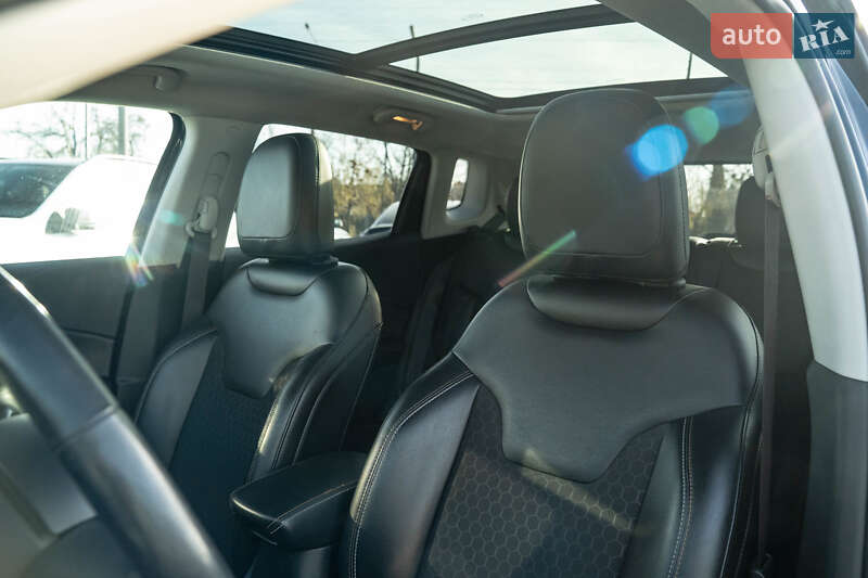 Внедорожник / Кроссовер Jeep Compass 2018 в Черновцах