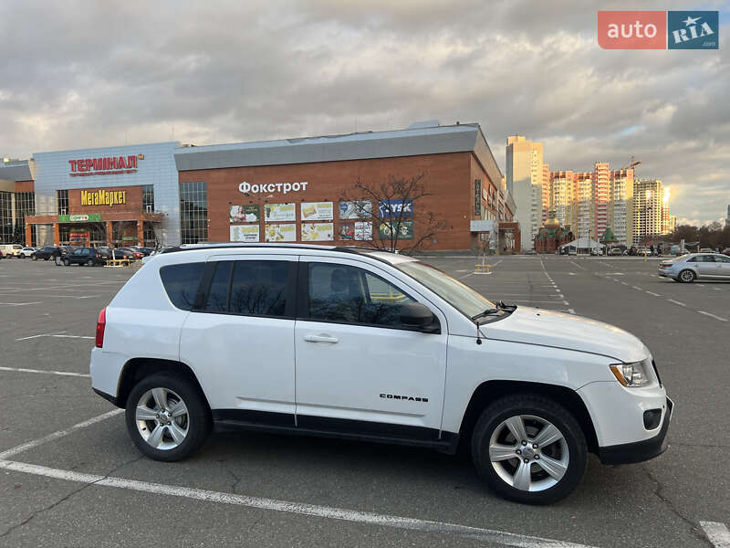 Внедорожник / Кроссовер Jeep Compass 2012 в Броварах
